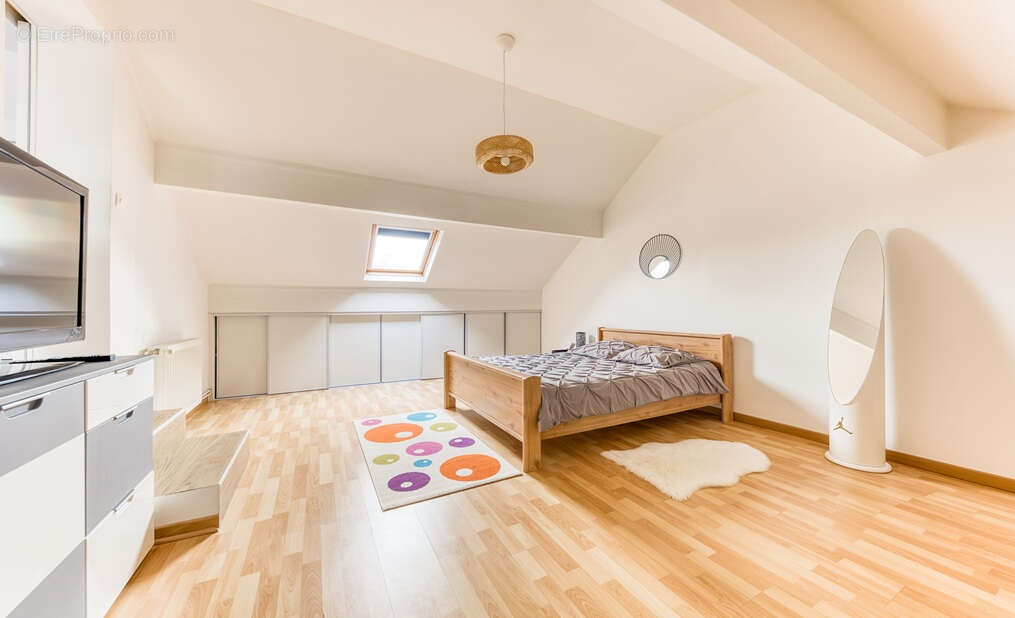 Maison à OZOIR-LA-FERRIERE