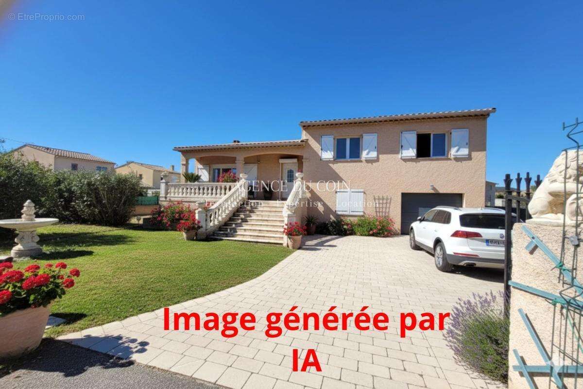 Maison à LE MUY