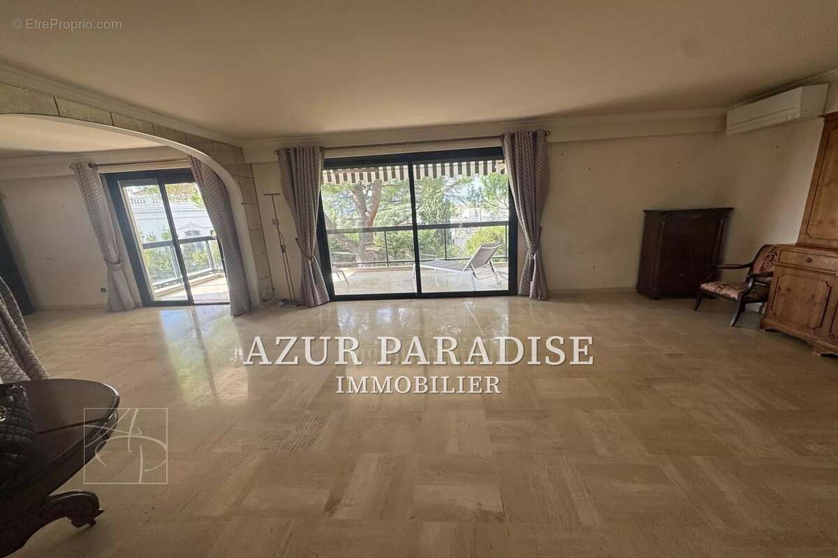 Appartement à CANNES