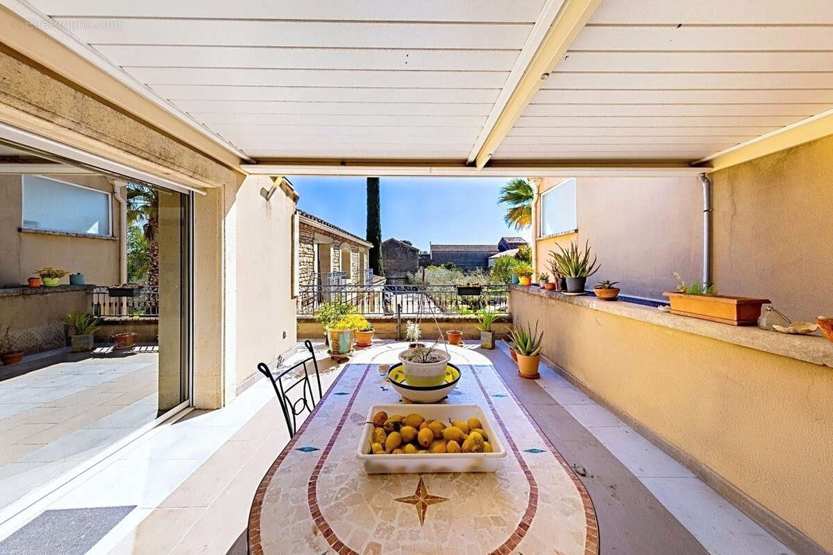 Sommières   Appartement d’exception avec terrasse, jardin et garage de 100 m2 - photo 4