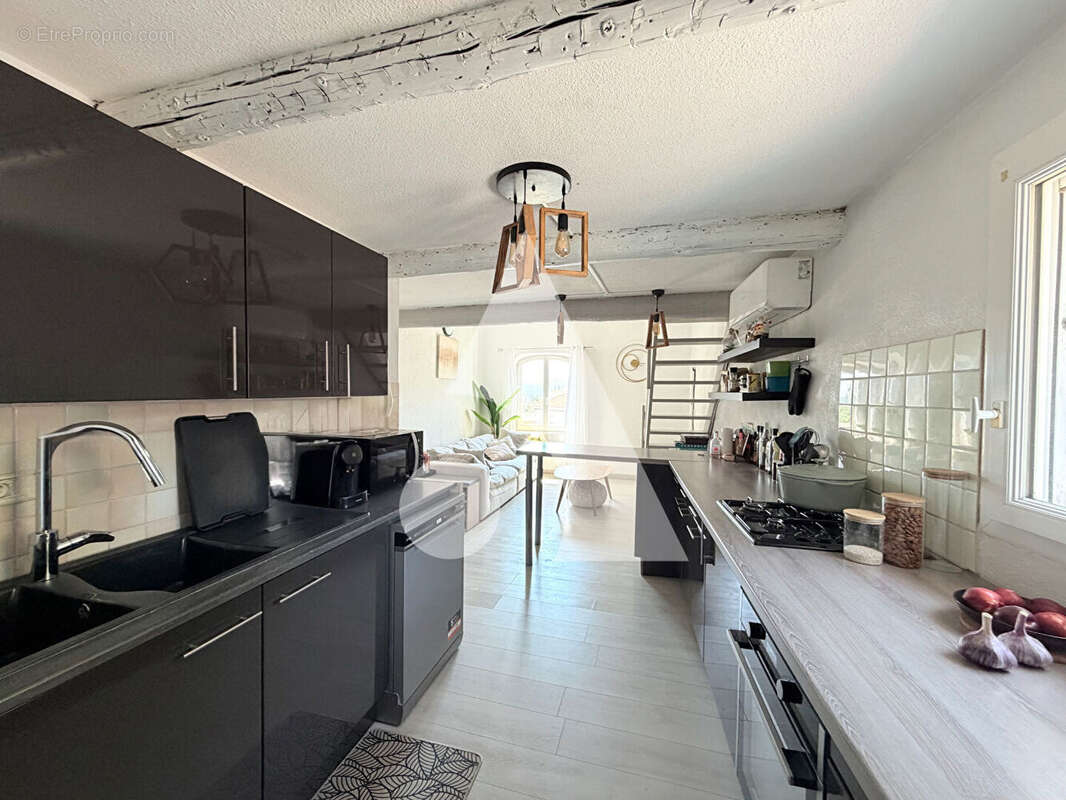 Appartement à CADENET