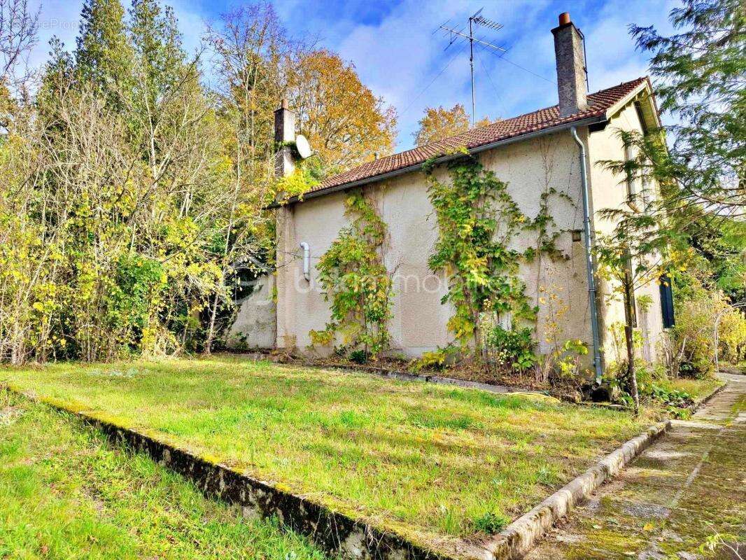 Maison à MONTIGNY-SUR-LOING