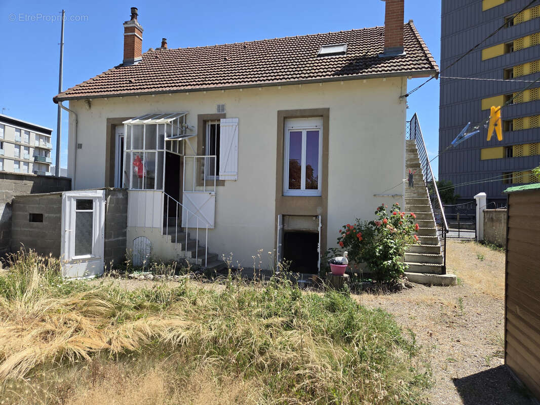 Maison à AVERMES