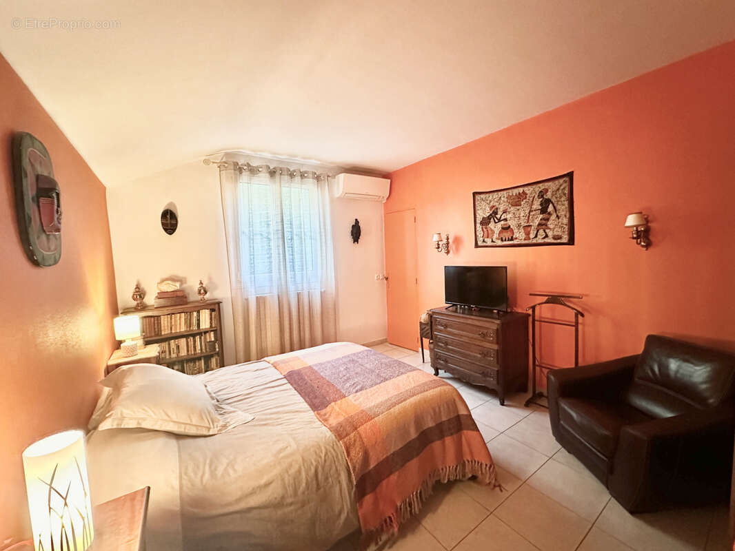 Maison à CHAMPIGNY-SUR-MARNE