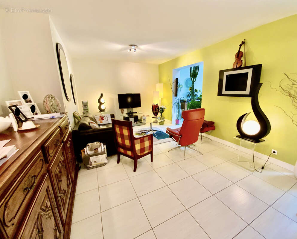 Maison à VILLENAVE-D&#039;ORNON