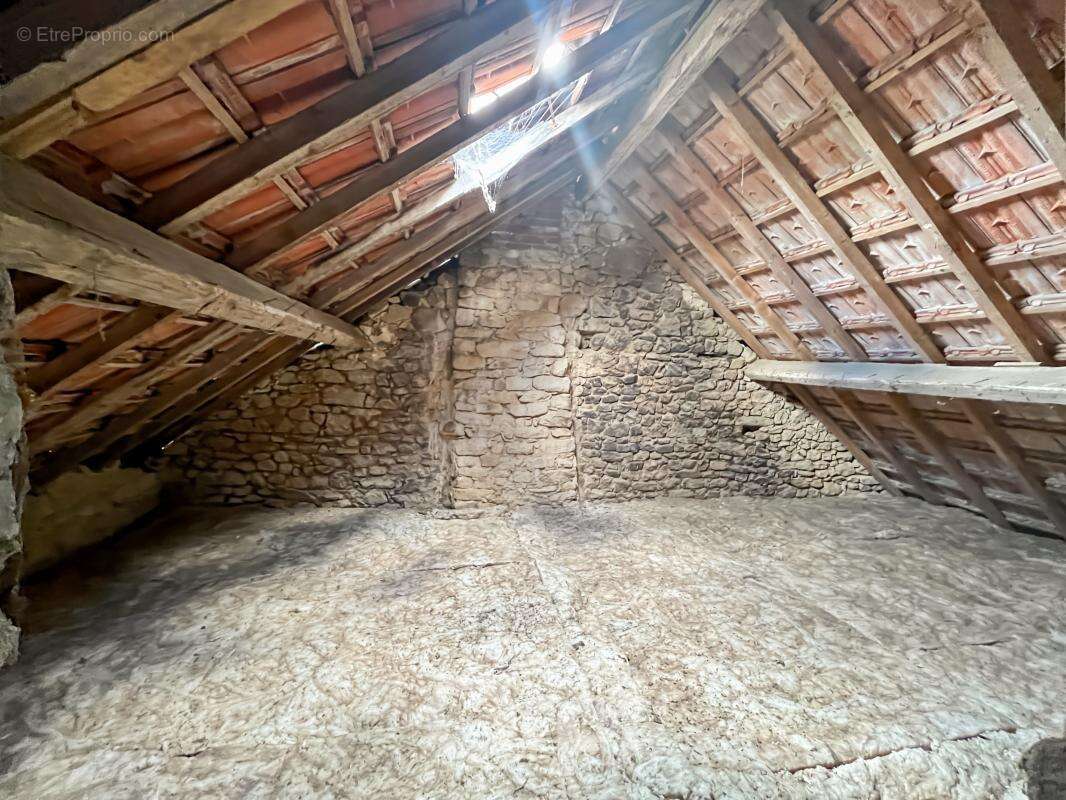 Maison à JABREILLES-LES-BORDES