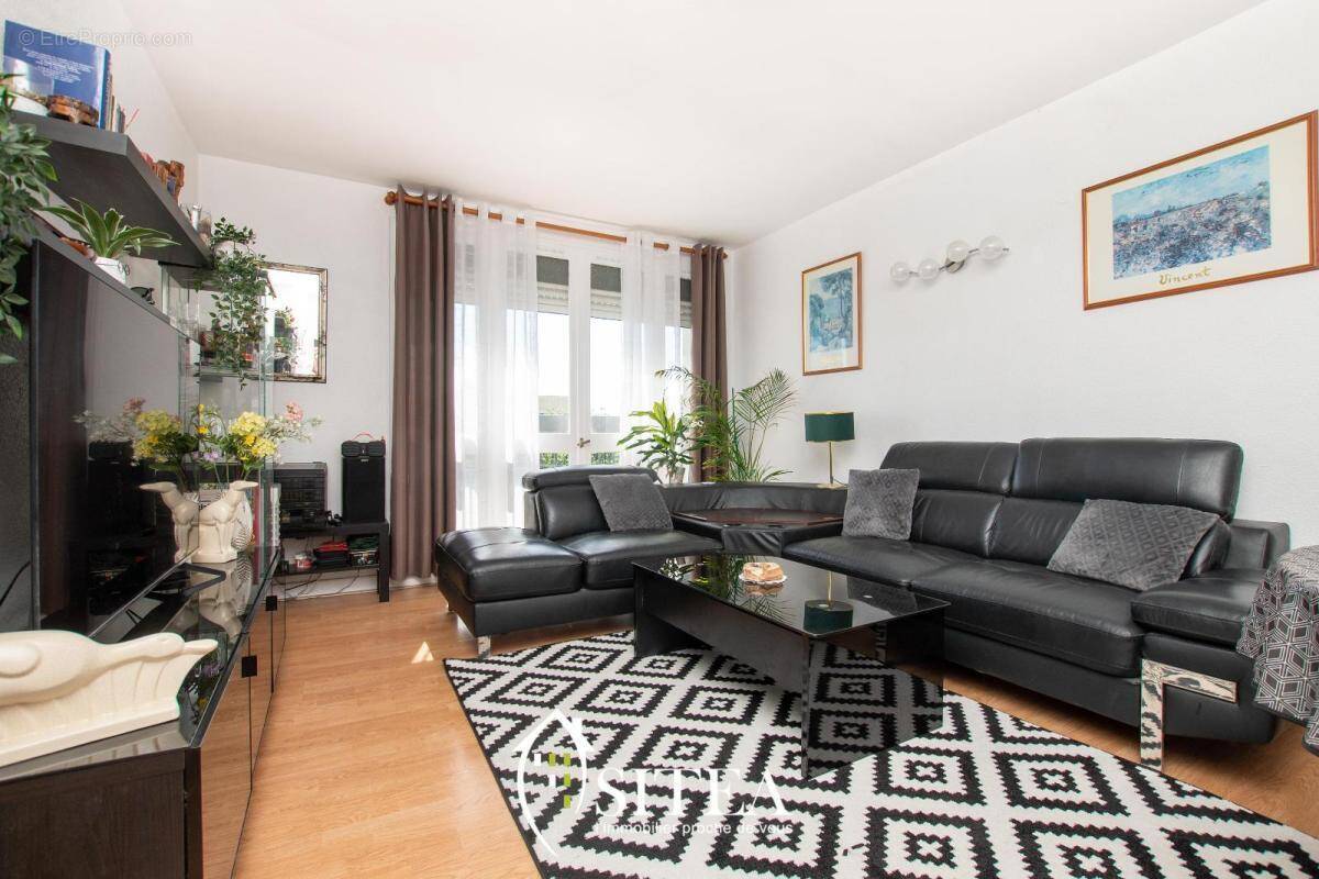 Appartement à COLOMIERS