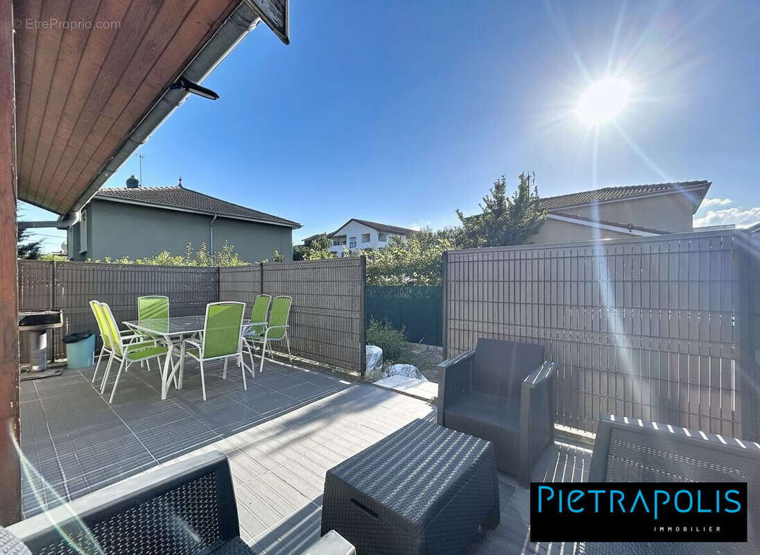 Maison 160 m² à Meyzieu  - photo 3
