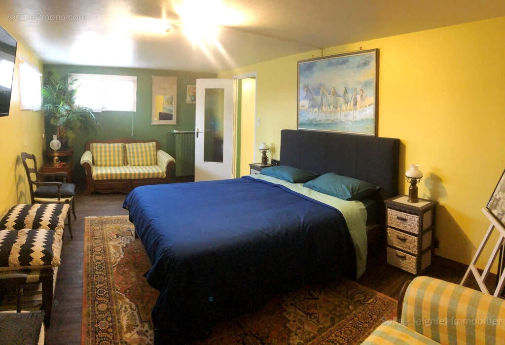 Maison à PONT-SUR-YONNE