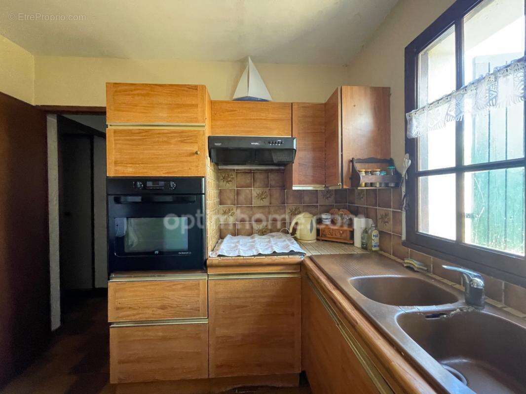 Propriété de 1300 m² – Potentiel de Division – Cœur de Village- rare -opportunité - photo 24