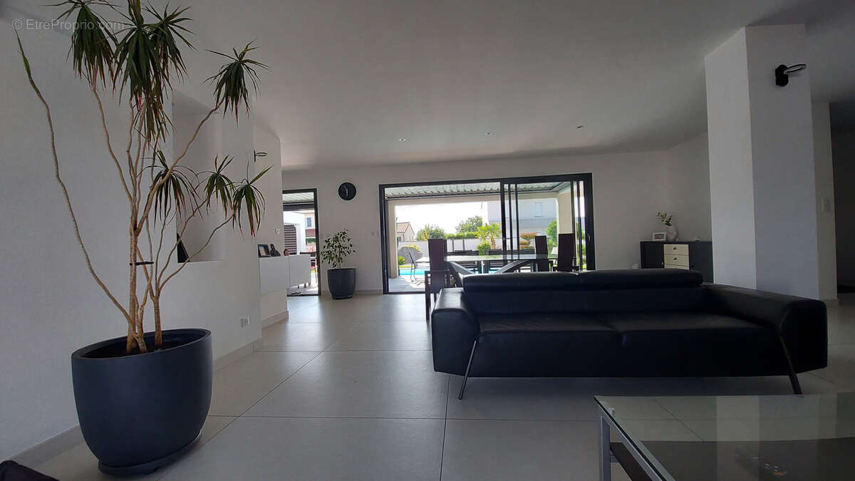 Maison à PONT-DU-CHATEAU