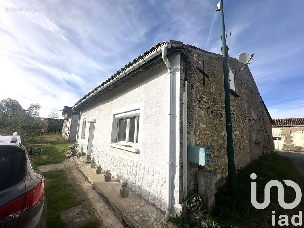 Photo 2 - Maison à COUX