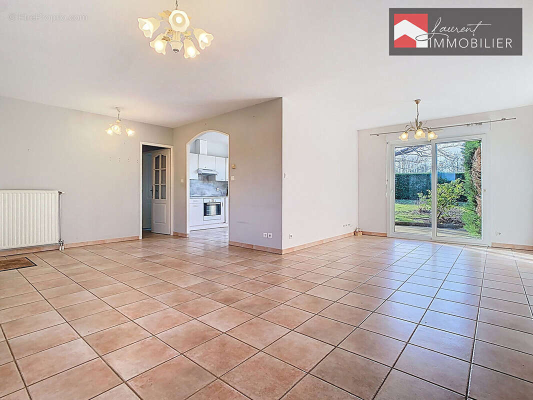 Maison à SENNECEY-LE-GRAND