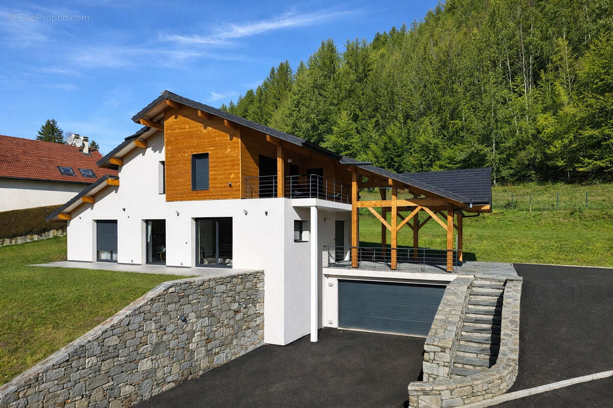 Maison à FILLINGES