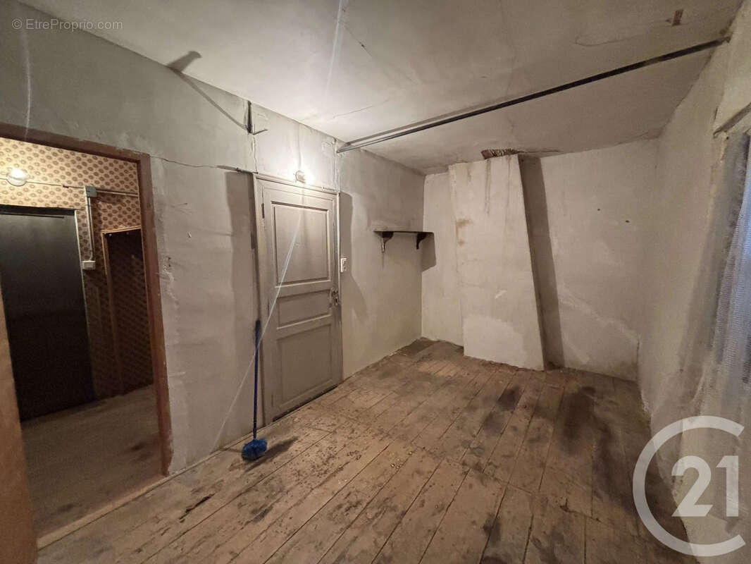 Maison à MONTESQUIEU-VOLVESTRE