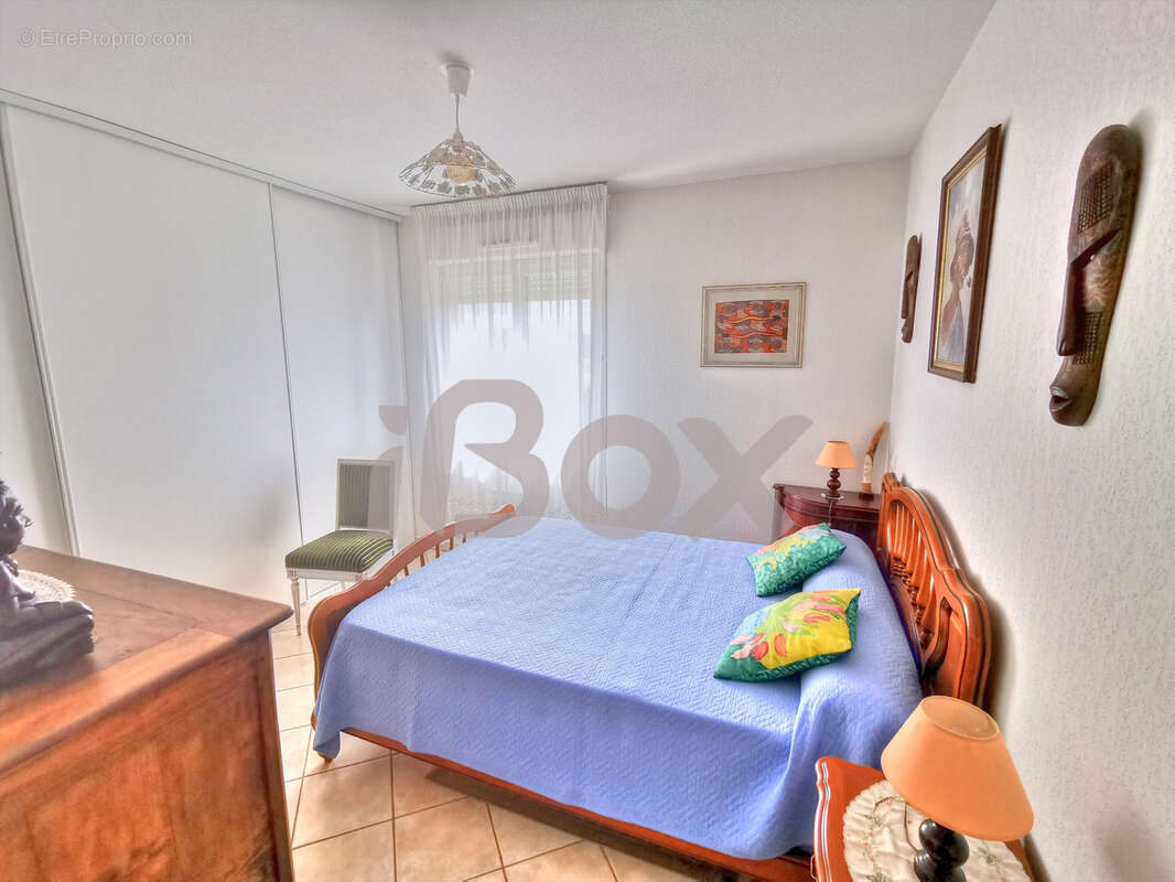 Appartement à SOLLIES-PONT