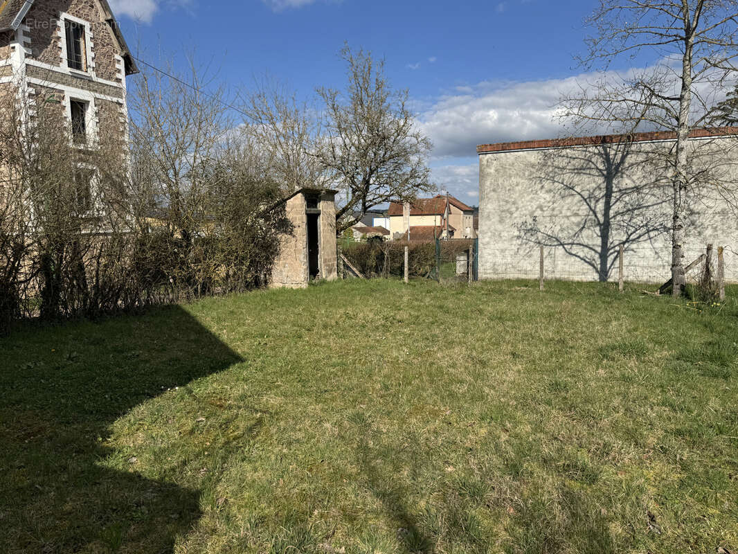 Maison à CORBIGNY