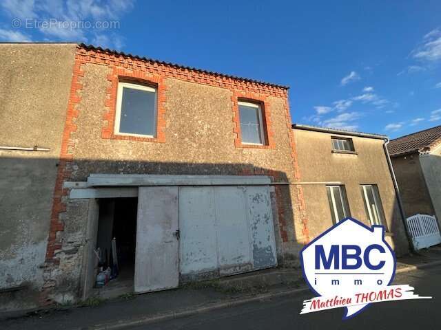 Commerce à BEAUPREAU