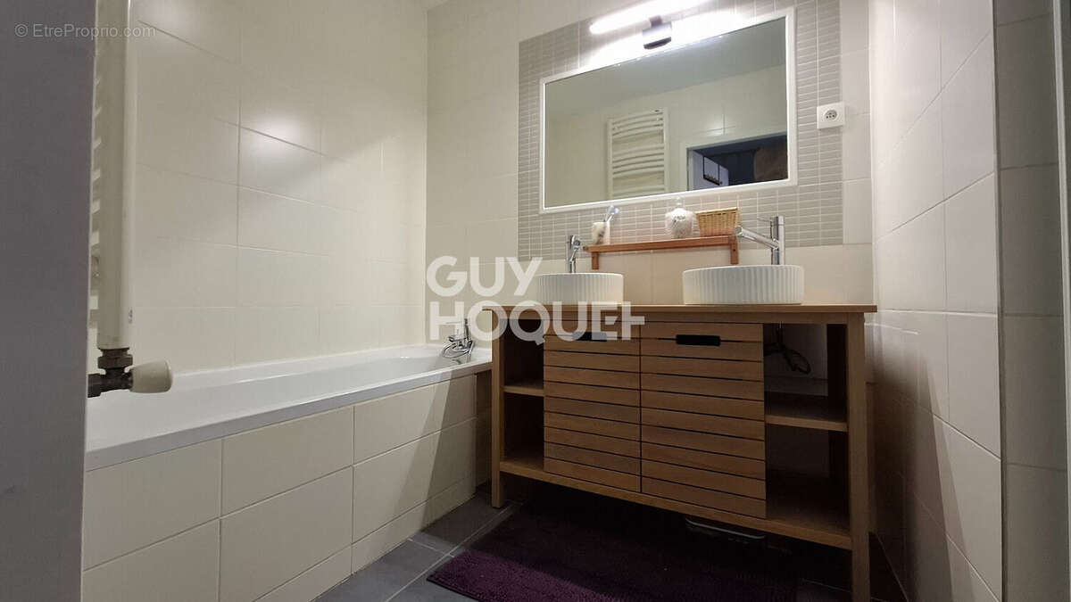 Maison à SATHONAY-CAMP