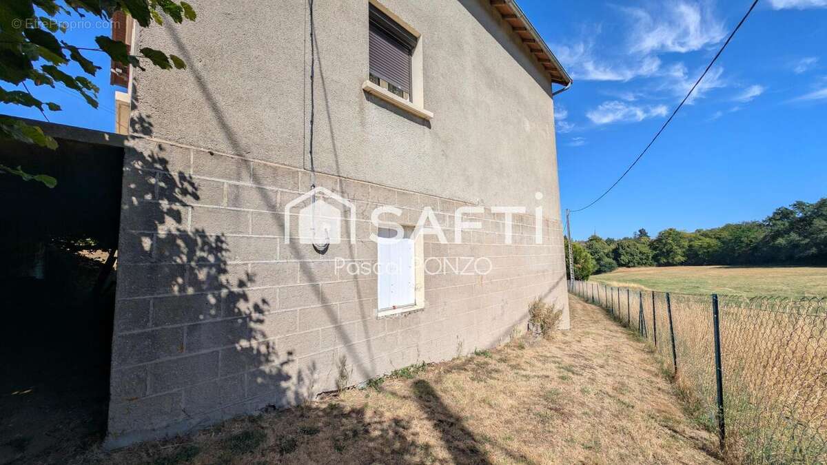 Maison 90 m² à Boussac-Bourg  - photo 5