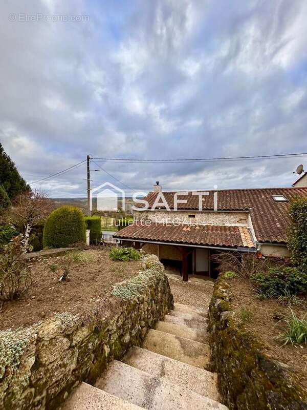 Photo 4 - Maison à VILLEFRANCHE-DE-LONCHAT