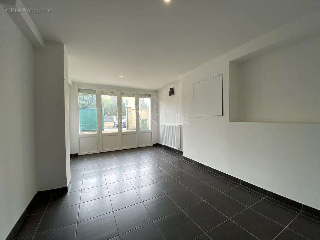 Maison à ROSNY-SUR-SEINE