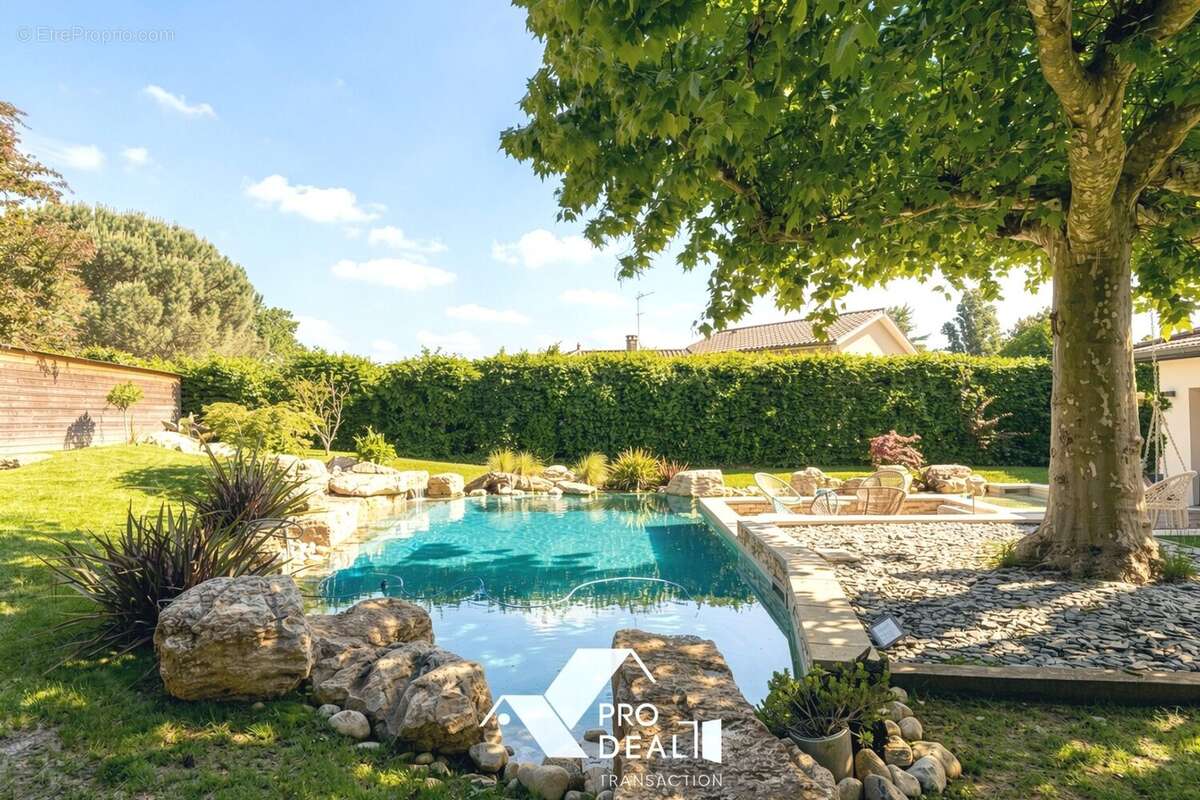 Maison 160 m² à Saint-Bernard  - photo 2