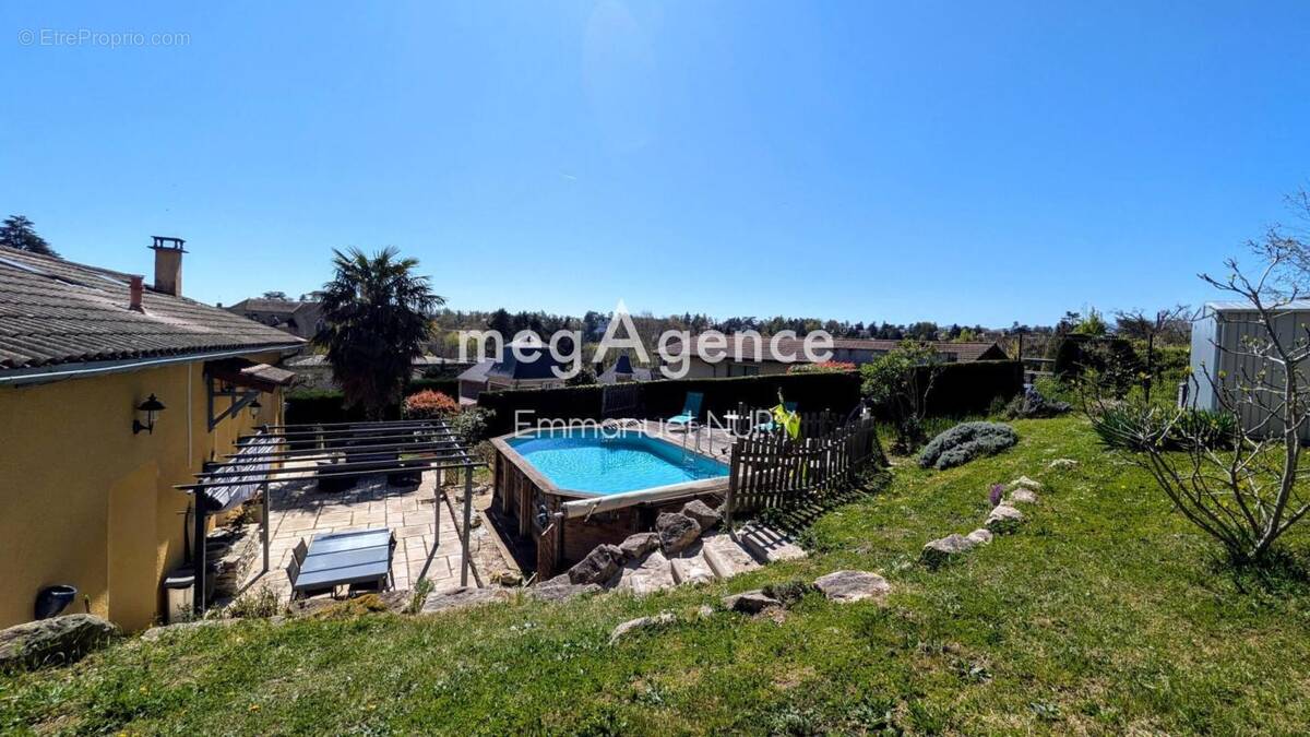 Maison à TASSIN-LA-DEMI-LUNE