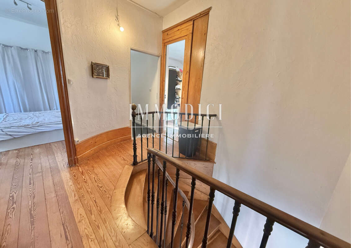 Appartement à THOISSEY
