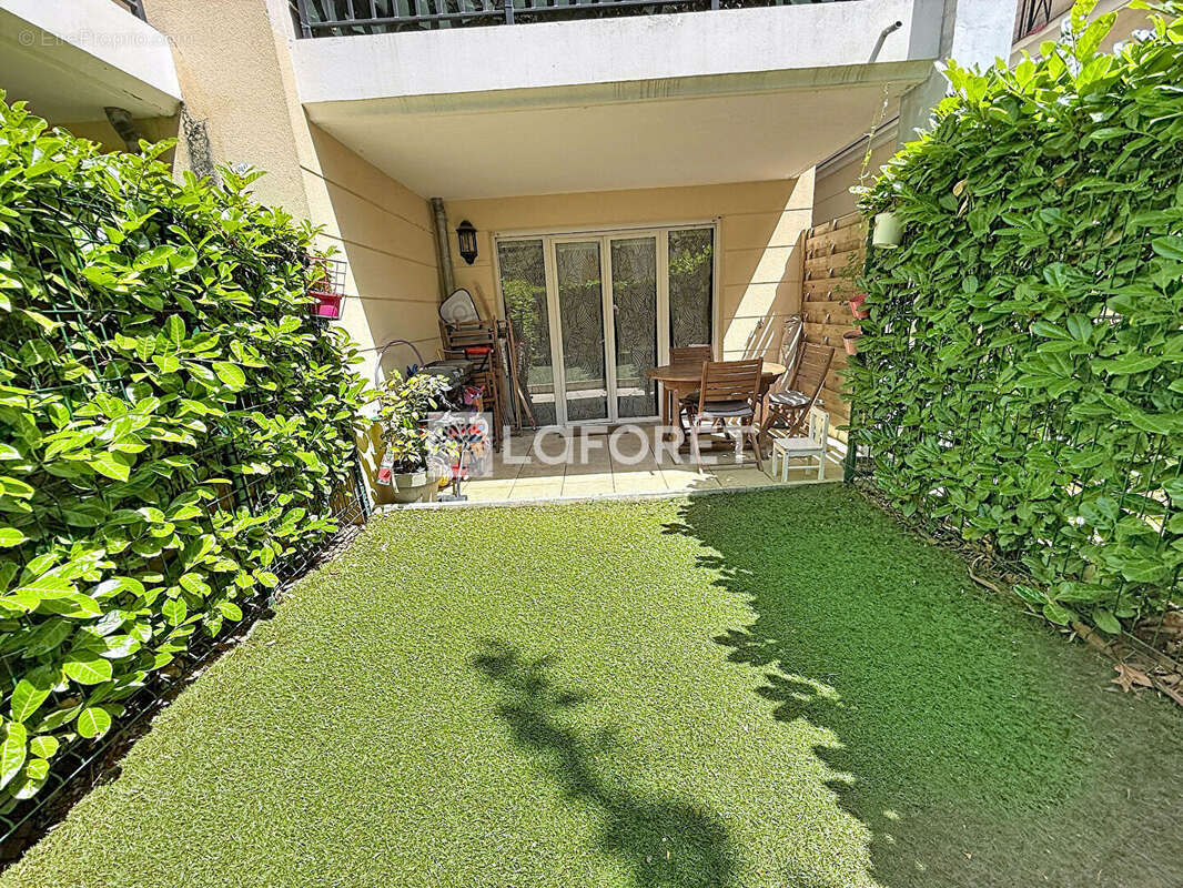 Appartement à LE PLESSIS-ROBINSON