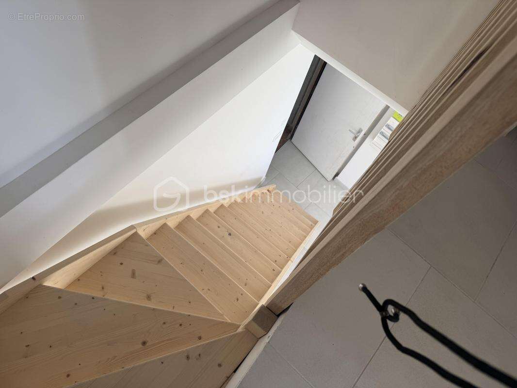 Appartement à BESSE-SUR-ISSOLE