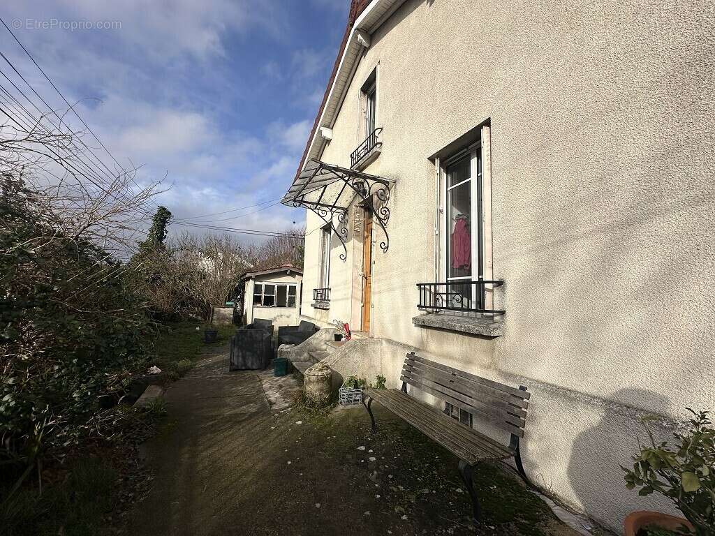 Maison 95m² à créteil - photo 2