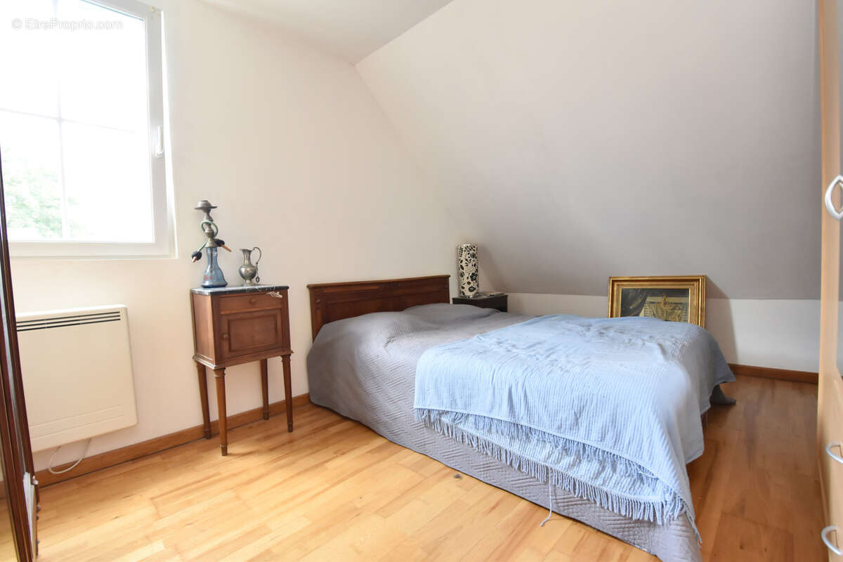 Maison à MOLLIENS-DREUIL