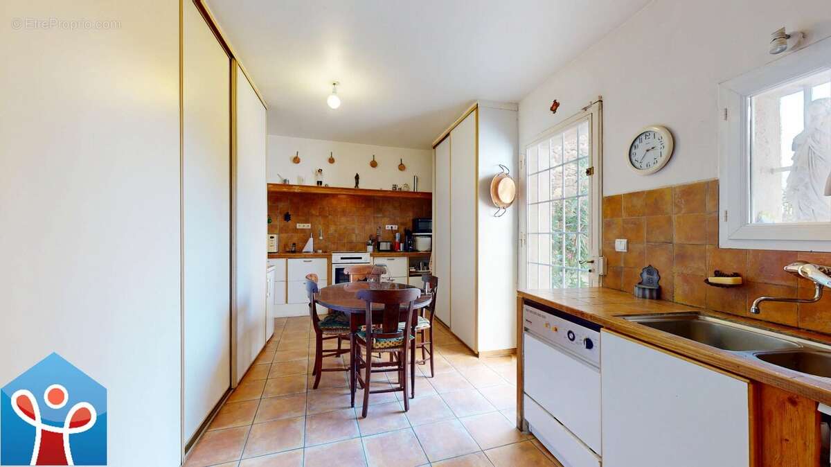 Maison 265 m² à Portiragnes  - photo 7