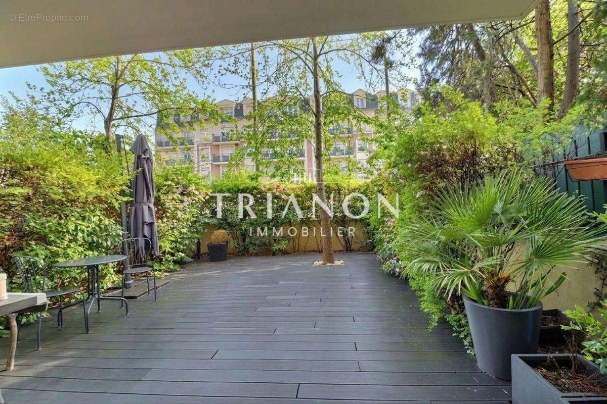 Appartement 3 pièces avec jardin, terrasses, cave et double parking – Résidence sécurisée - photo 8