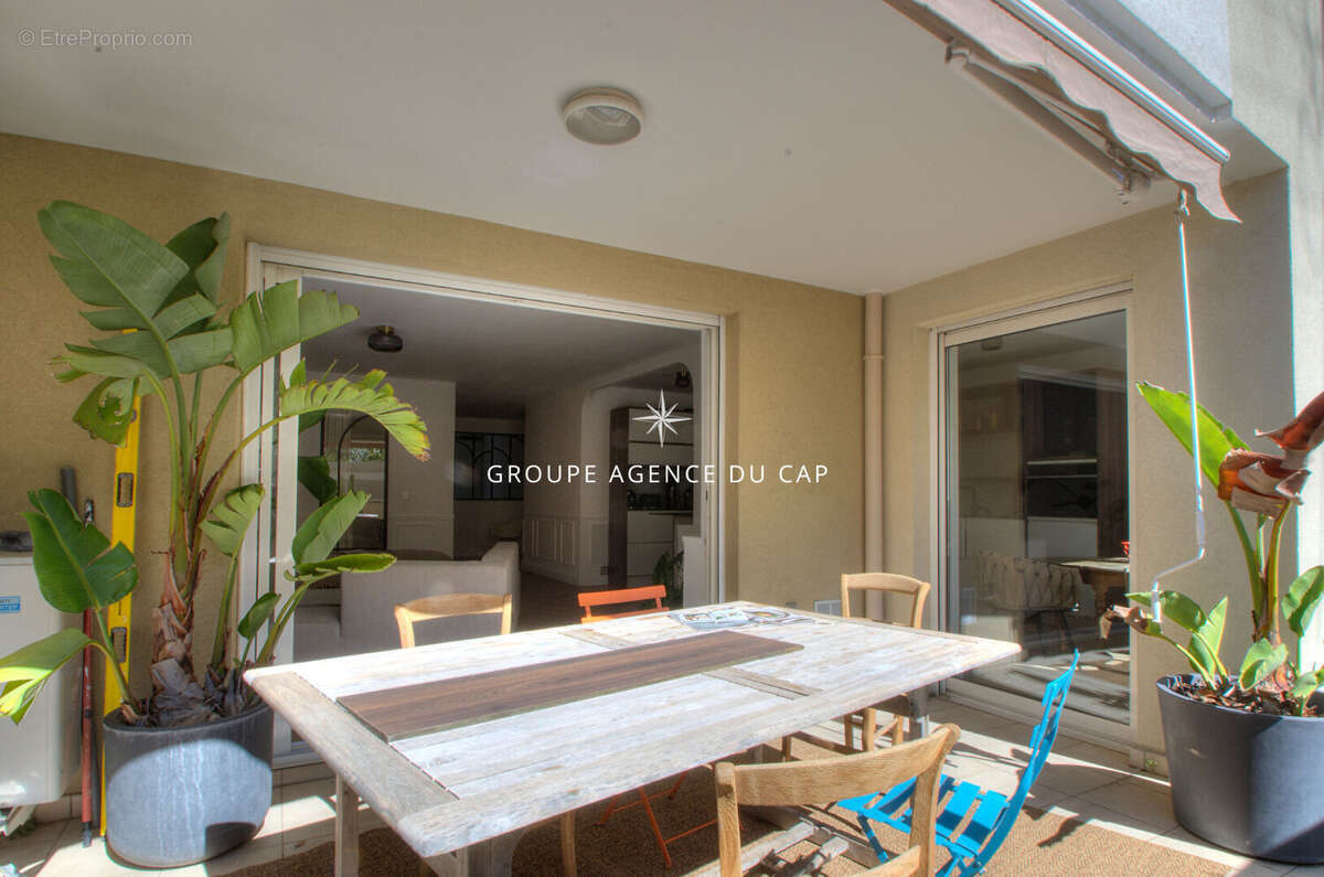Saint raphael proche centre ville appartement 4 pieces avec garage - photo 16