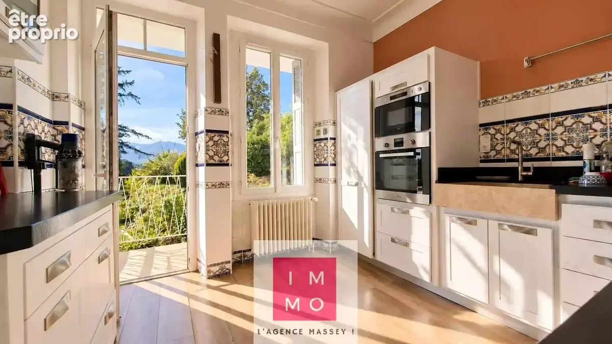 Maison de caractère aux beaux volumes – 143 m² – Lourdes - photo 7