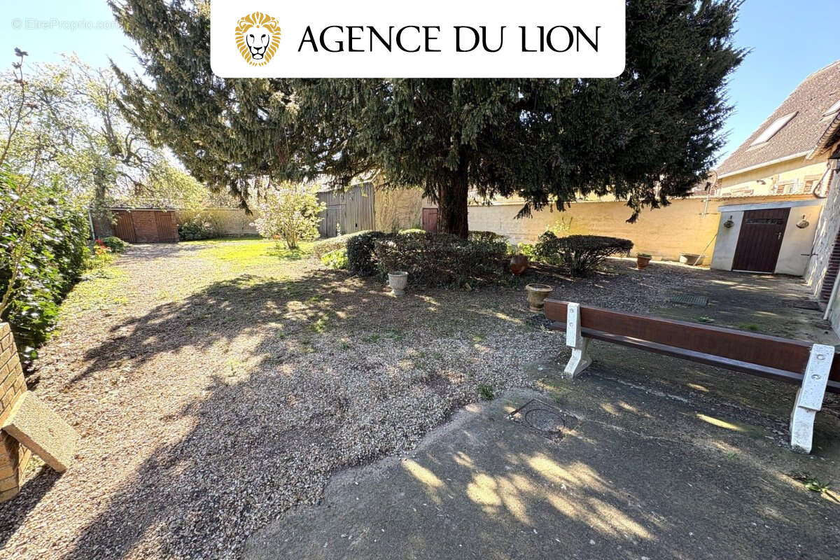 Maison à CHATEAUNEUF-EN-THYMERAIS