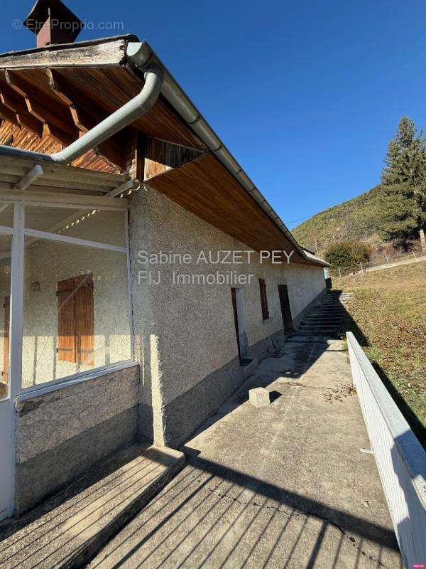 Maison à SEYNE