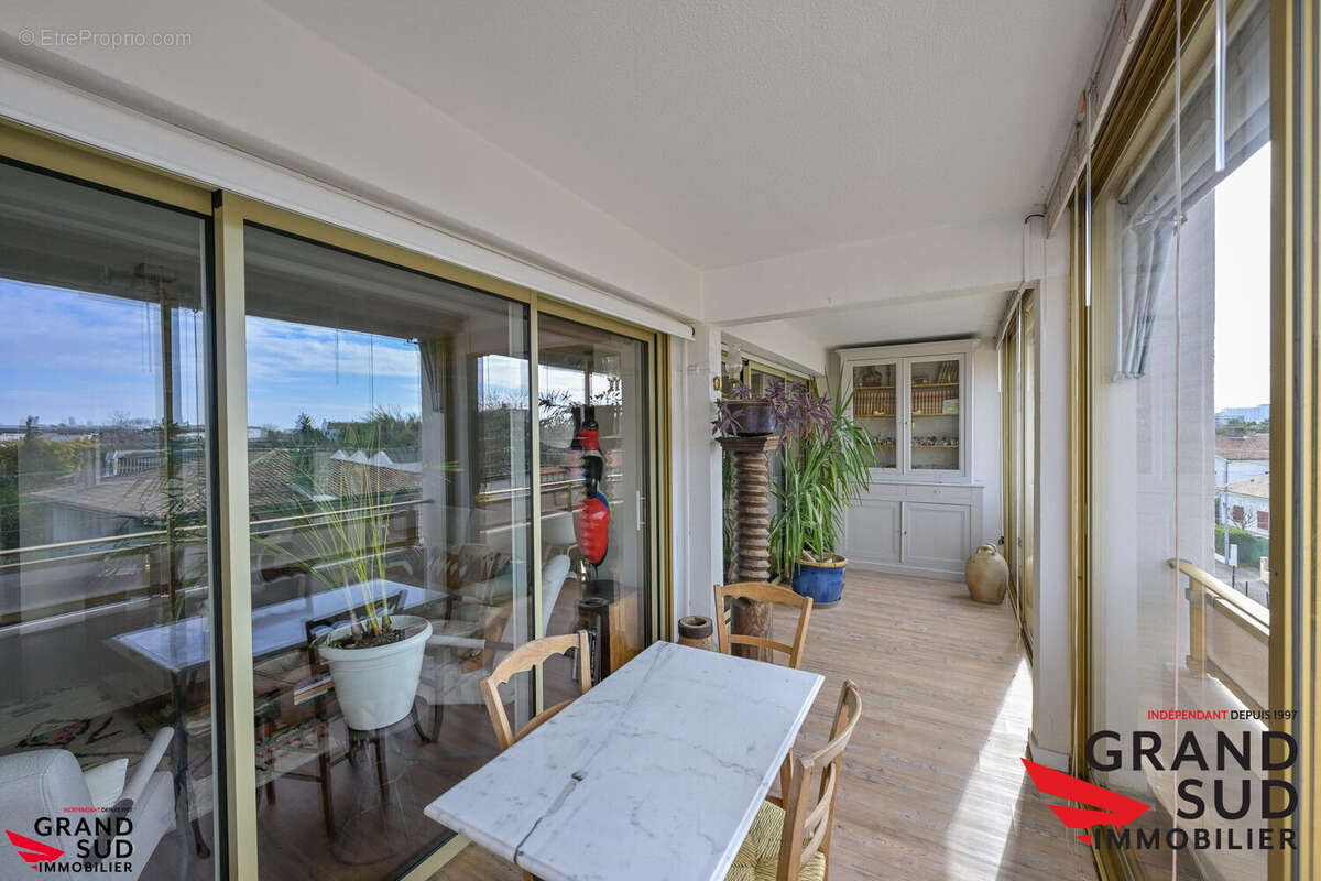 Appartement à BORDEAUX