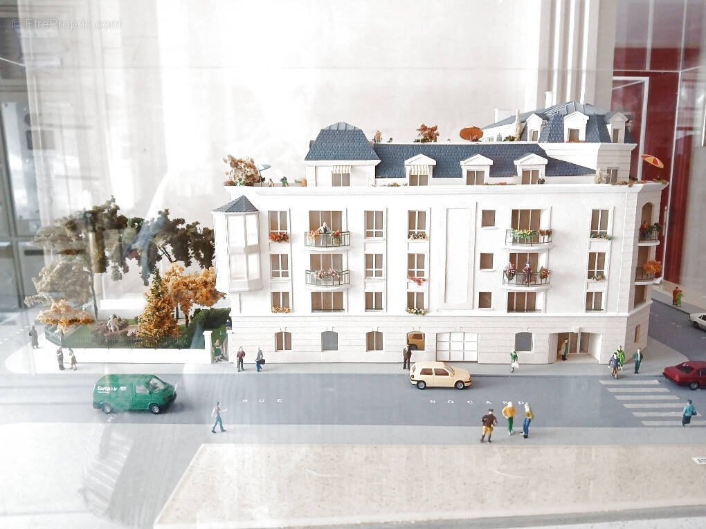 Appartement à CHARENTON-LE-PONT
