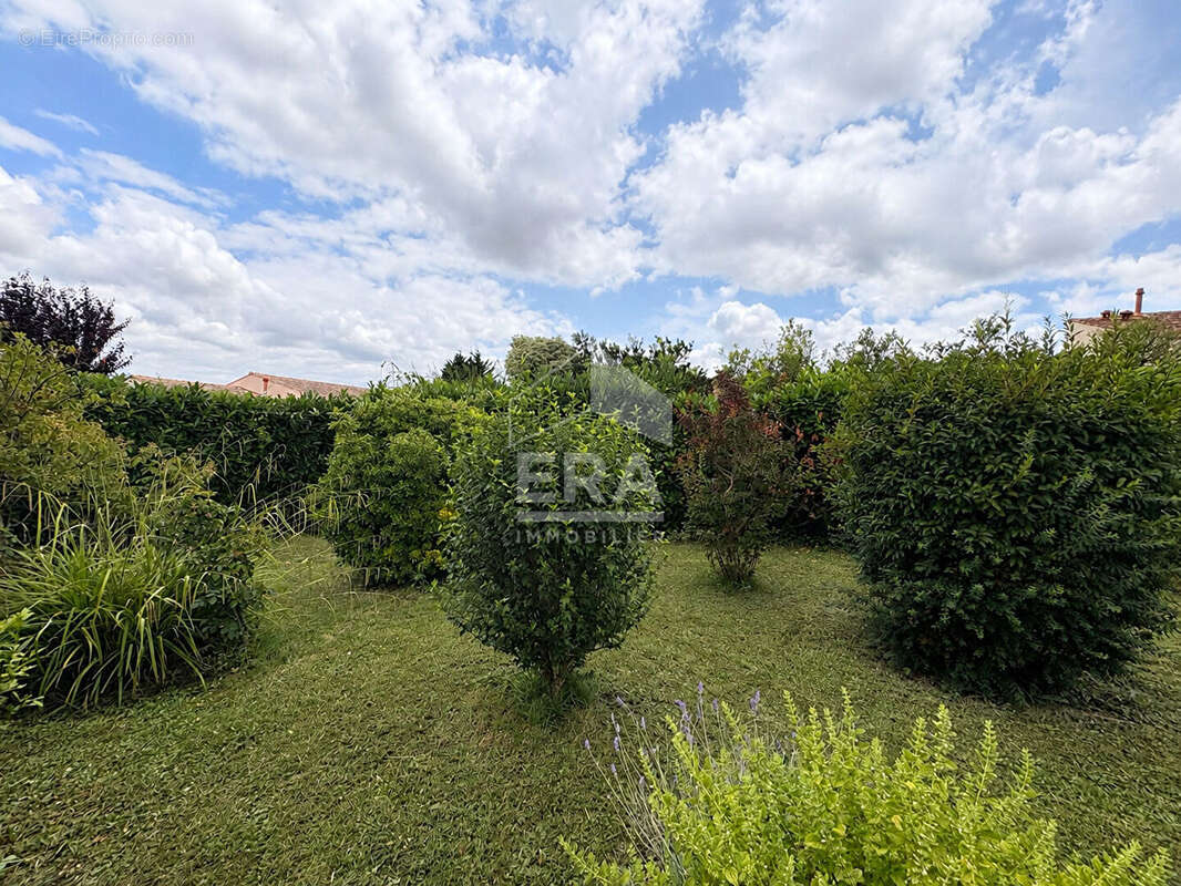 Maison 85m² à saintes - photo 11
