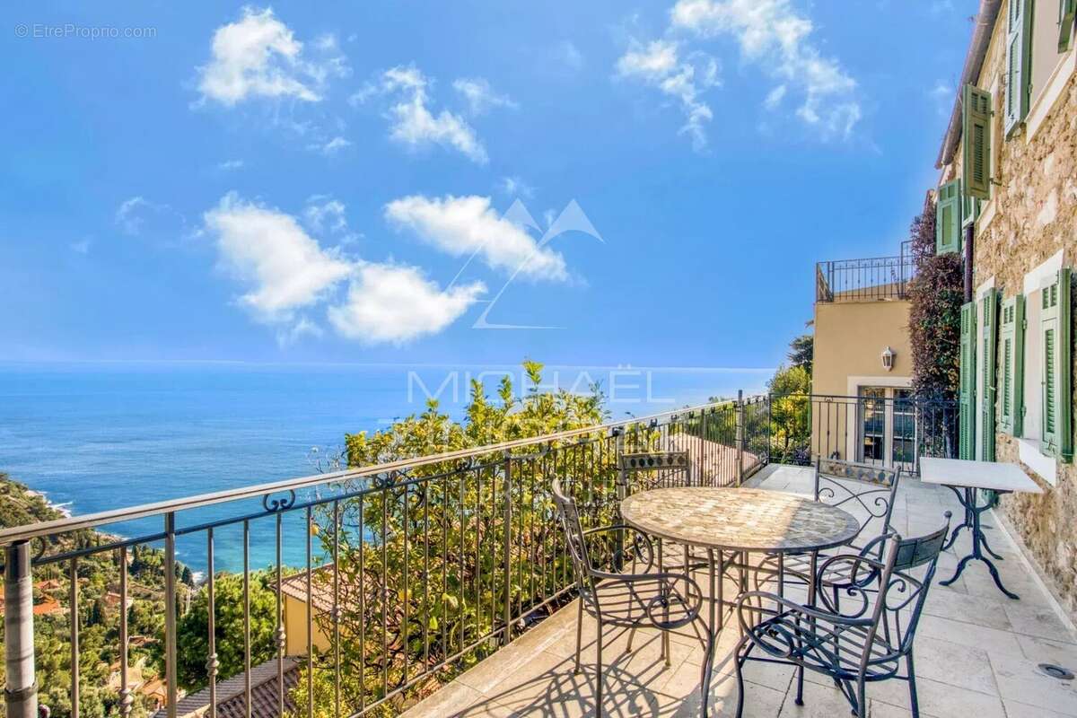 Maison à ROQUEBRUNE-CAP-MARTIN