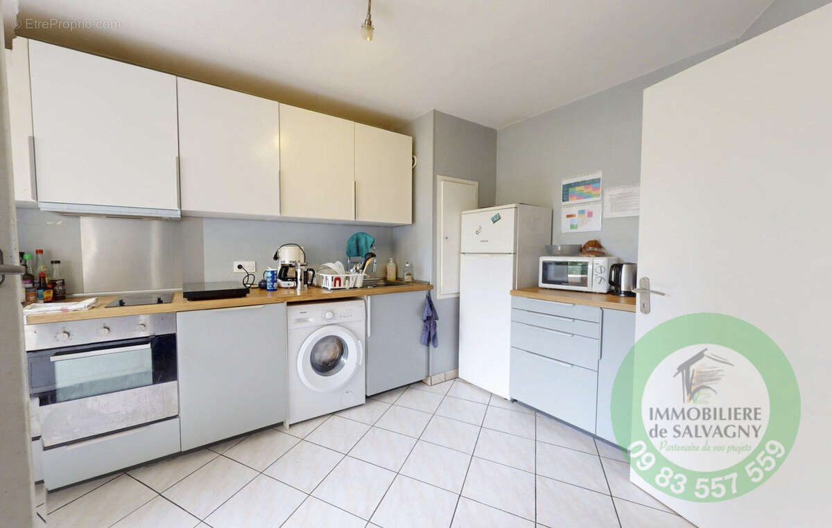 Appartement à LYON-9E