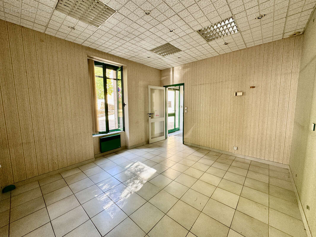 Appartement à LAUDUN-L&#039;ARDOISE