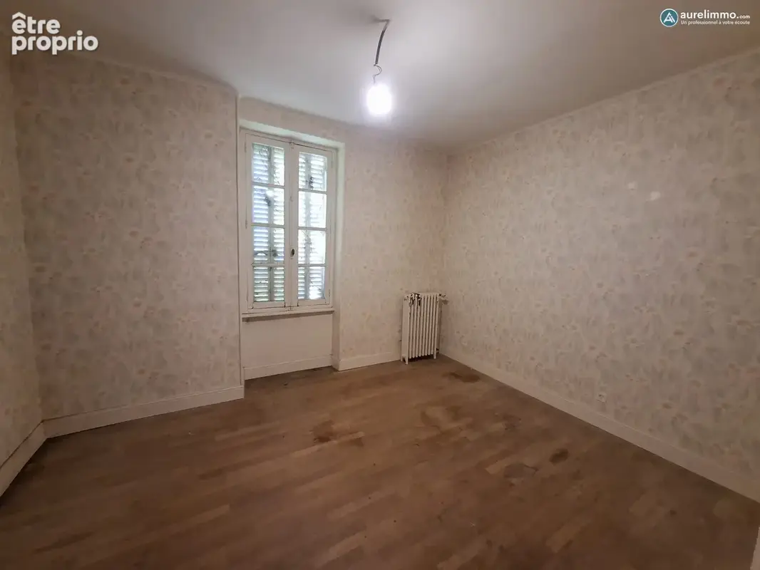 Maison 8 pièces 220 m² à vendre à Saint-Sauvier (03370) - photo 9