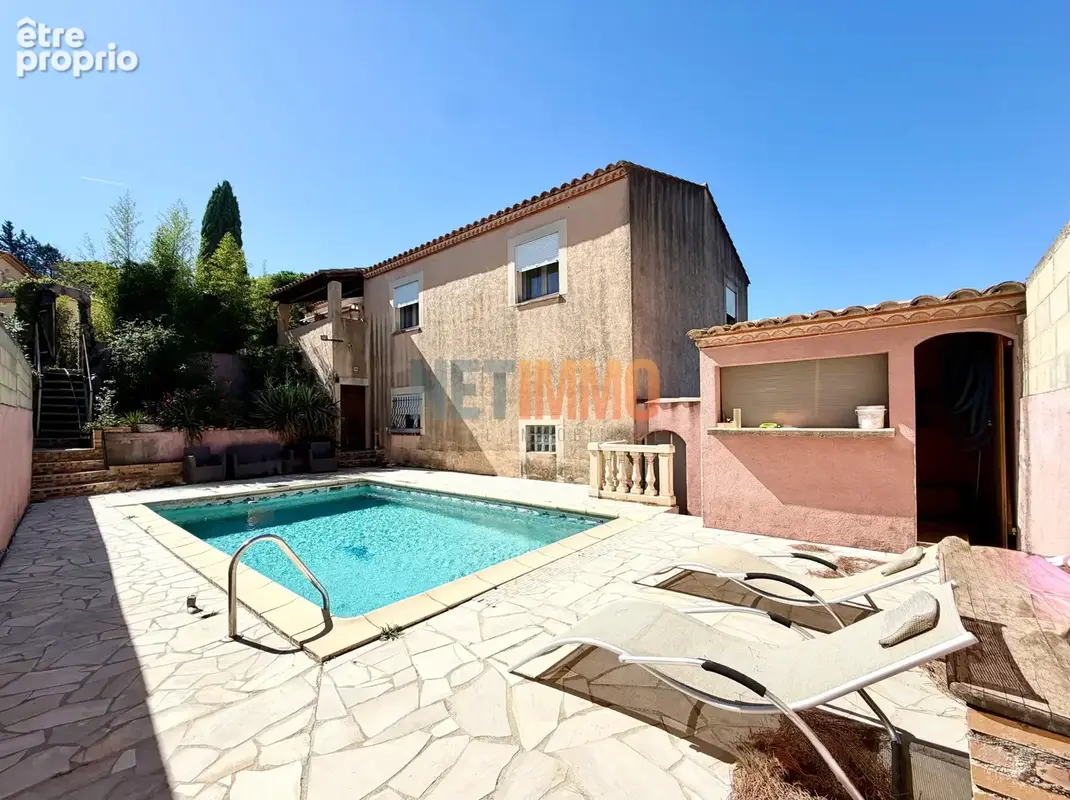 Photo Maison à Milhaud au prix de 357 000€
