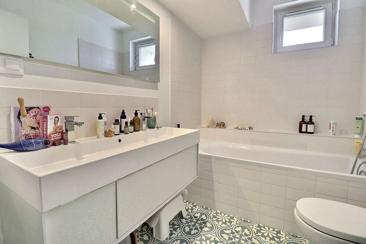 Appartement à MAREIL-MARLY