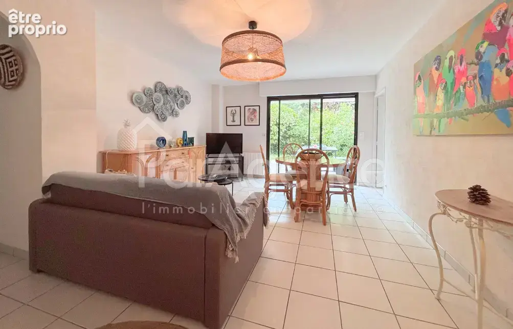 Appartement avec jardin   500 m du Marché Central   Royan - photo 5