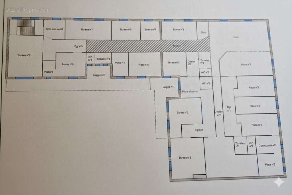 Commerce 338 m² à Crest  - photo 2